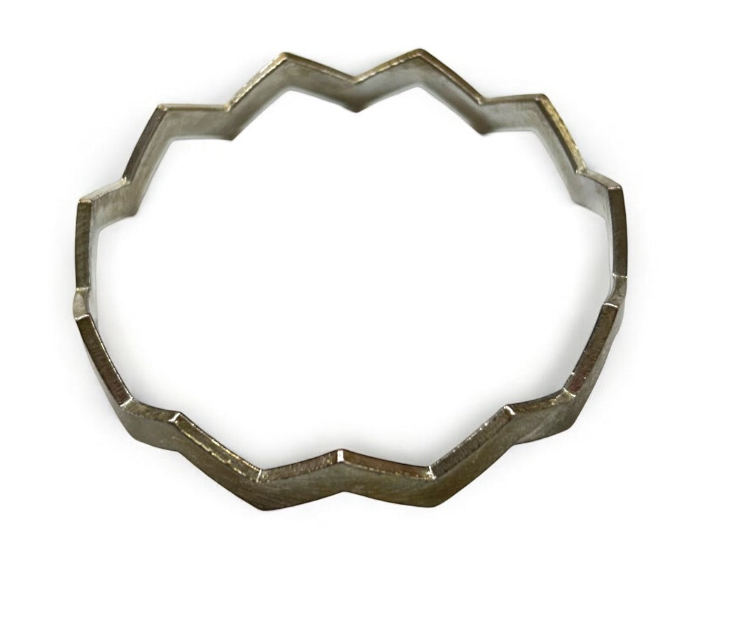 Silvertone Bangle Bracelet Ric Rac Design 2.75" Inside Diameter