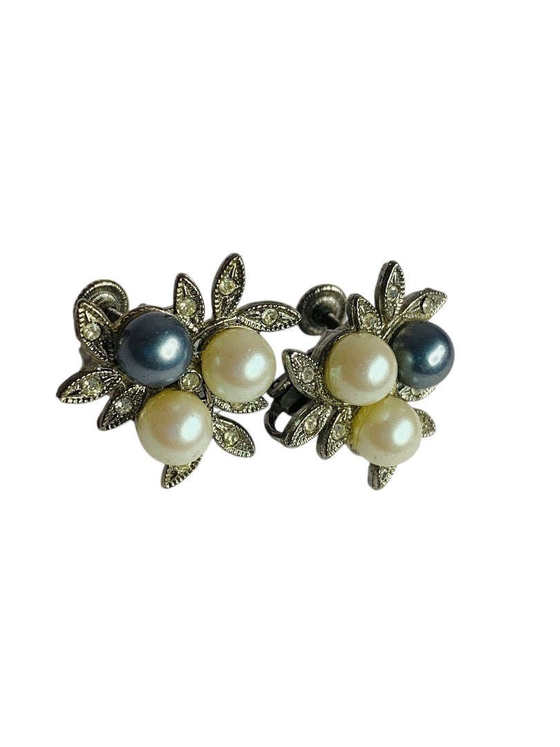 Silvertone Non-Pierced Screwback Earrings Faux Pearl Cluster 1 Inch