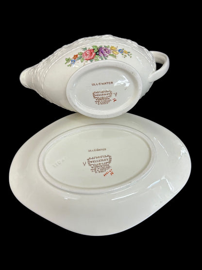 1940s Wellesley Wedgwood Ullswater China Gravy Boat and Underplate
