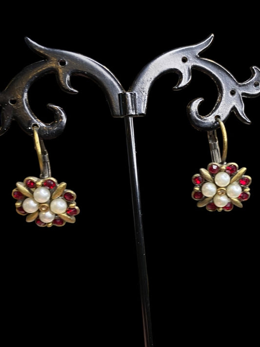 Goldtone Leverback Pierced Earrrings Floral Shape Red 1" Drop