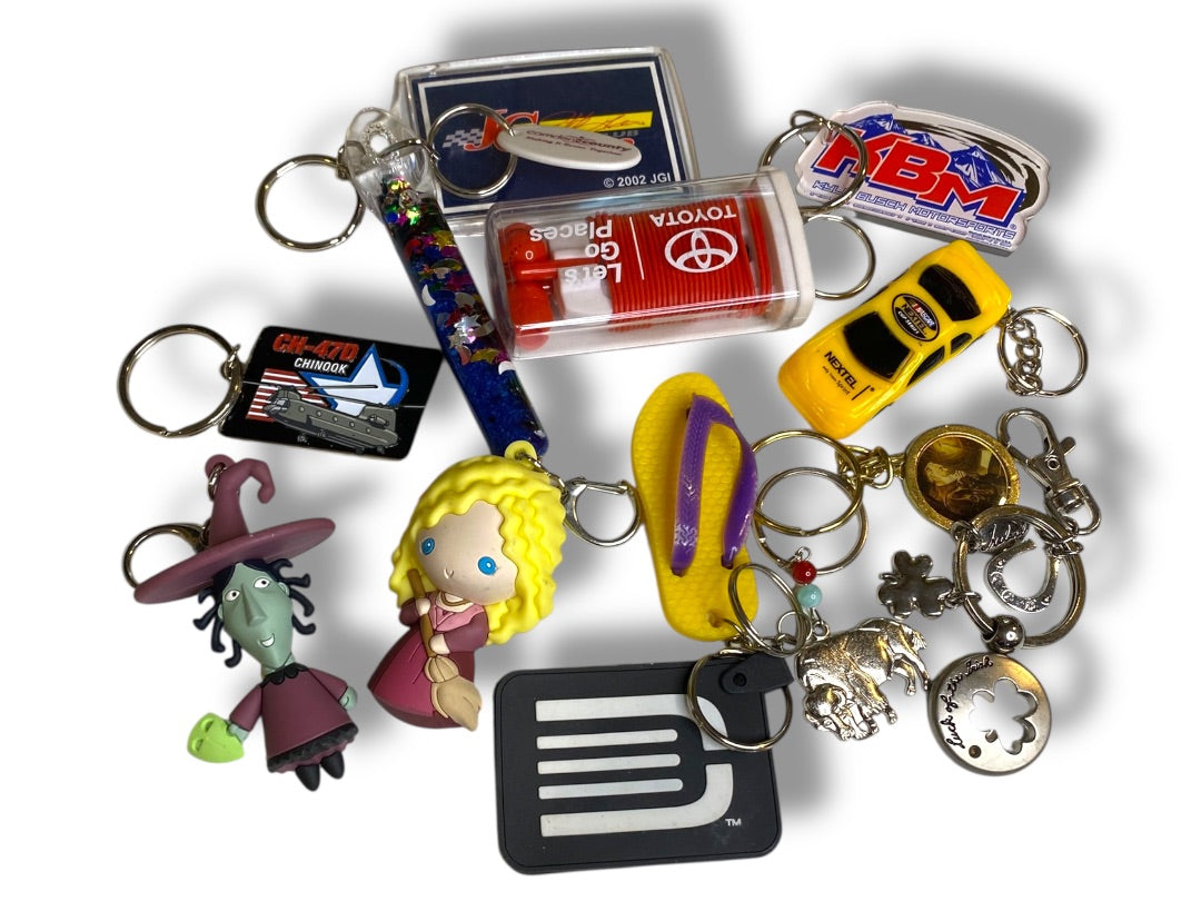 Set of 13 Key Rings Keychains Assorted Novelty Flip Flop Car Toyota