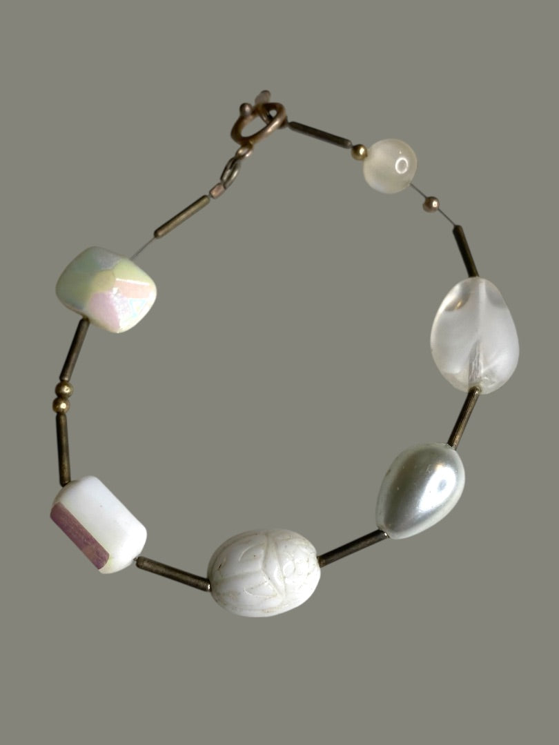 Silvertone and White Beaded Bracelet Toggle Clasp 7.5"