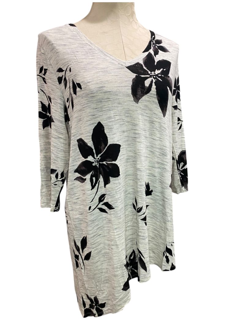 Medium Soma Womens New Tunic Tee Tshirt Super Soft Floral V-Neck