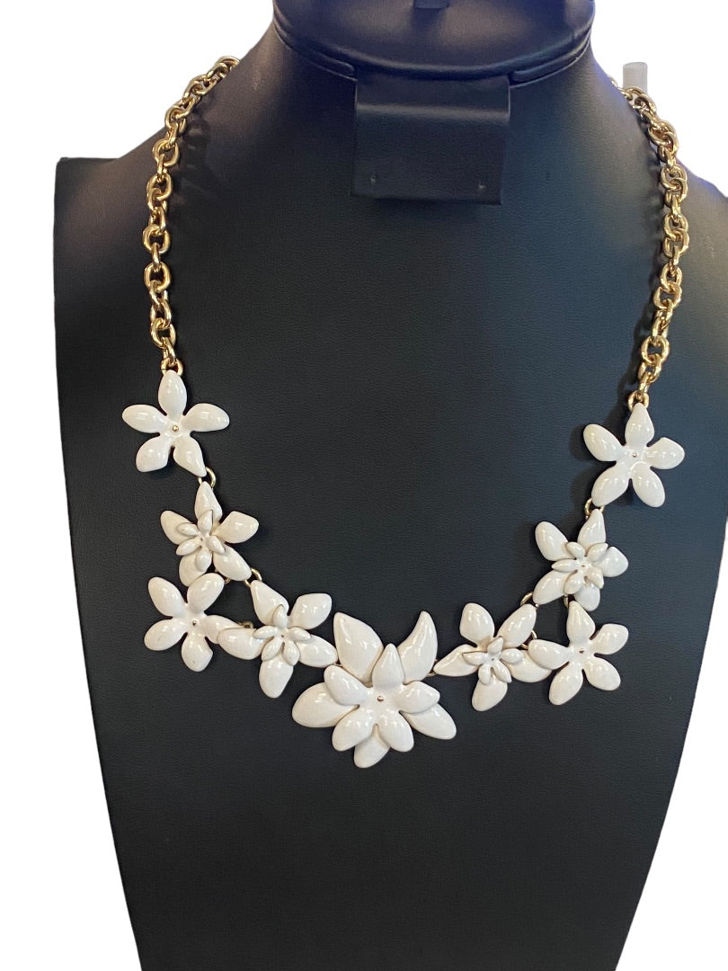 Signed Talbots Bib Necklace Goldtone and White Flower Enameled 18"-20.5"