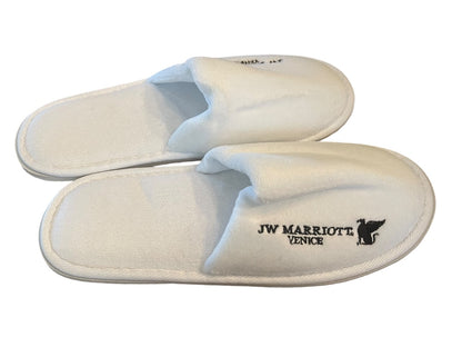 Small JW Marriott Venice Spa White Cushioned Bath Slippers One Pair NEW