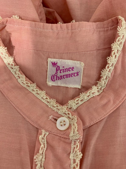 Medium Vintage 1950s Pink Button Up Shirt Lace Trim French Cuff