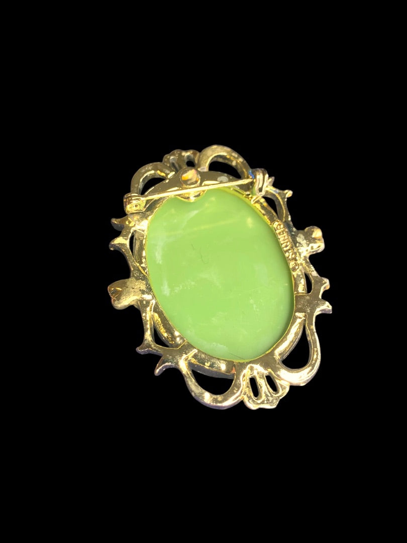 Vintage Signed Gerrys Brooch Pin Cameo White on Green Goldtone 2.25" x 1.5"