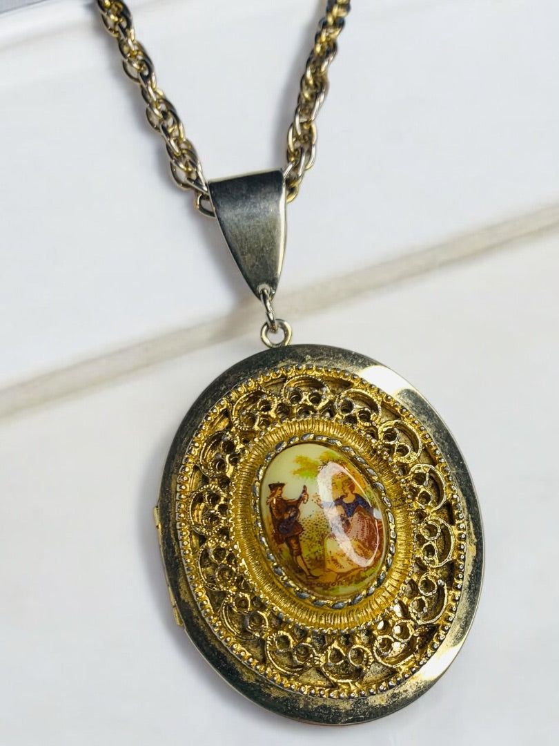 Victorian Style Pendant Necklace Locket Personalized "Ruth"