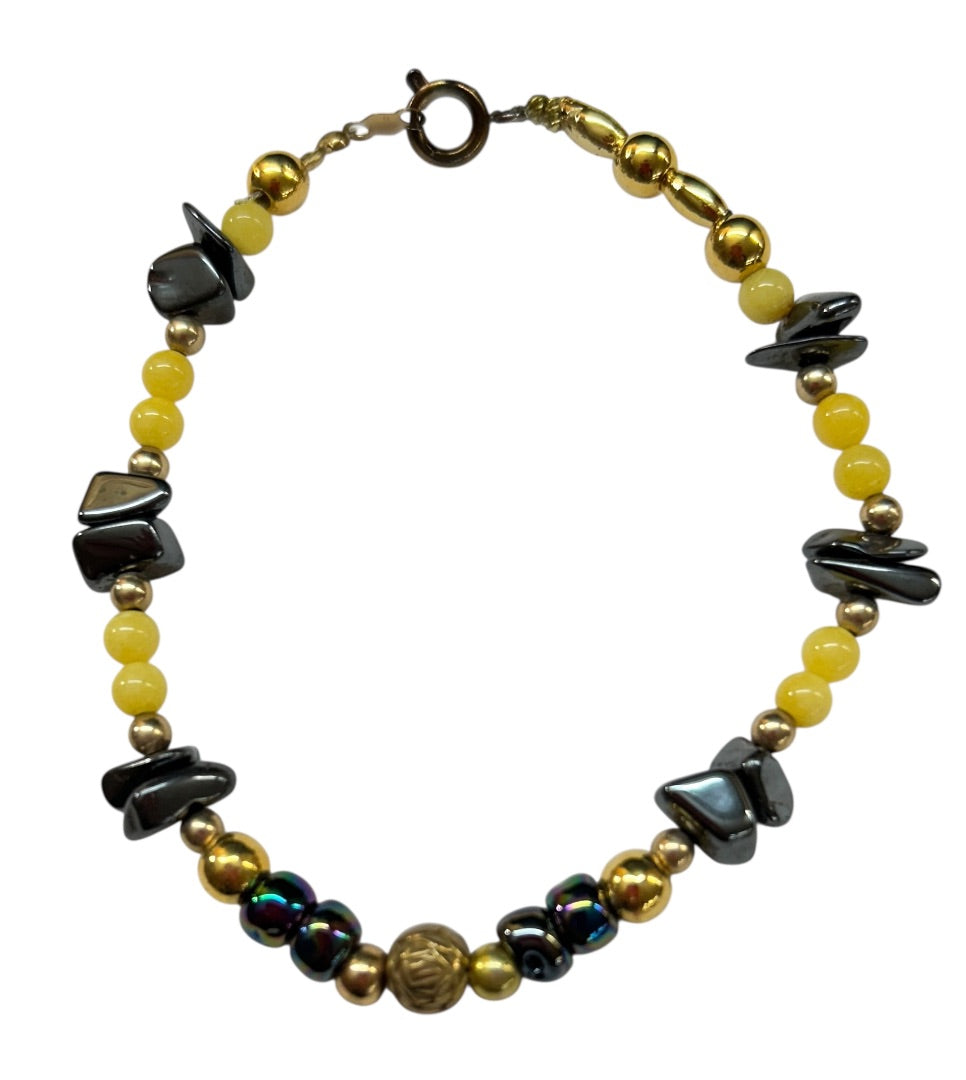 Beaded 7.25 Inch Bracelet Yellow Goldtone Gray Spring Clasp