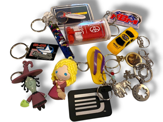 Set of 13 Key Rings Keychains Assorted Novelty Flip Flop Car Toyota