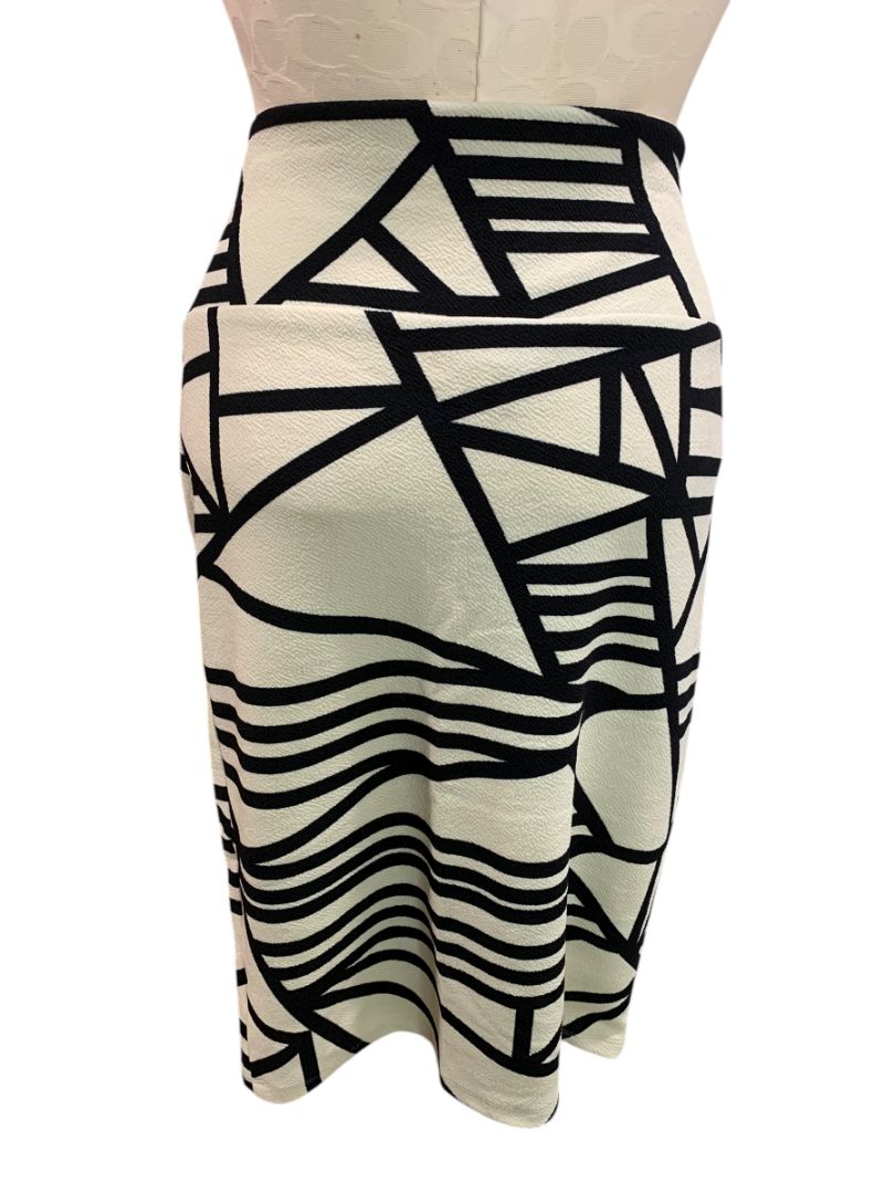 Small LulaRoe Cassie Pencil Skirt Geometric Ivory Black