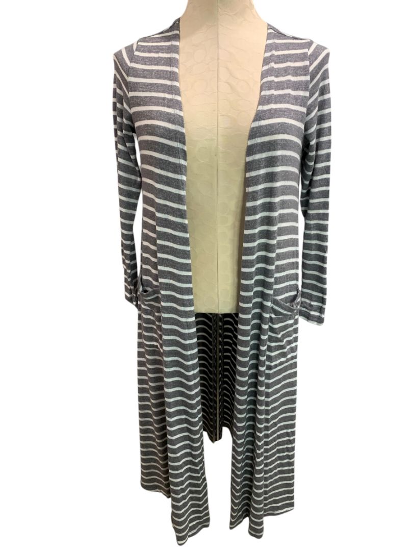 Size XS LulaRoe Sarah Cardigan Duster Long Gray White Pockets