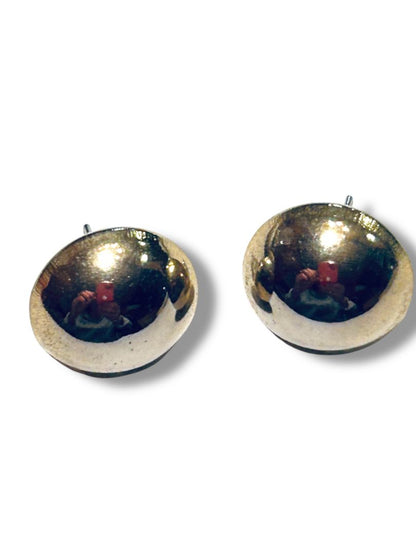 Goldtone Button Round Post Pierced Earrings .5" Diameter