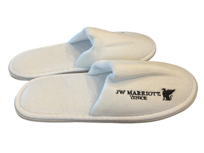 Small JW Marriott Venice Spa White Cushioned Bath Slippers One Pair NEW