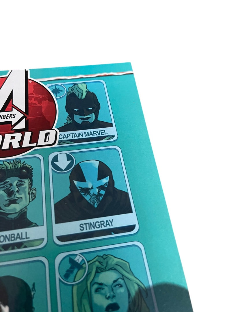 Marvel AXU Avengers World 015  Spencer Barbiere Checchetto Mossa