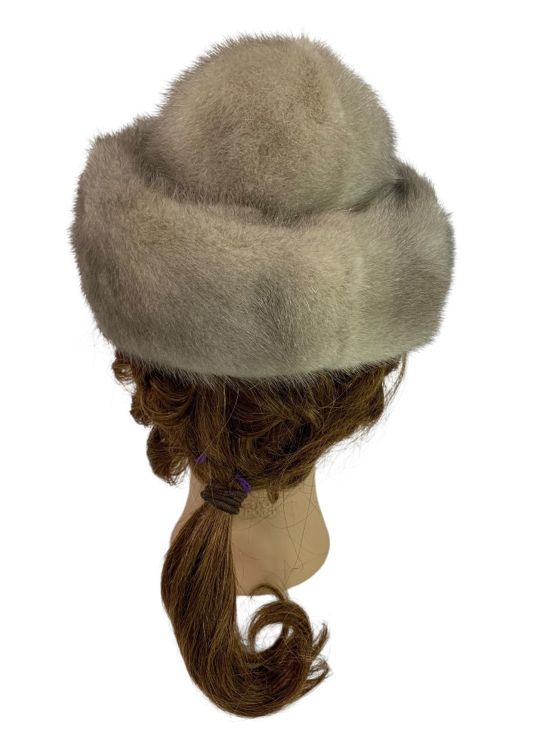 Size 6 5/8 1950s Gray Fur Hat Vintage Wear Pillbox Box Strawbridge & Clothier