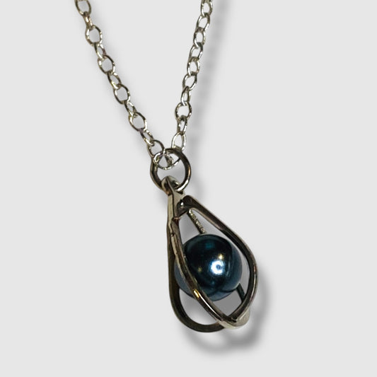 Silvertone Chain Necklace 17 Inch Cage Pendant with Pewter Faux Pearl