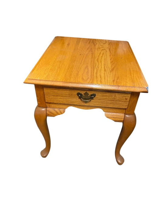 Broyhill Solid Oak End Table Country French Drawer 22"L x 27"D x 24"H