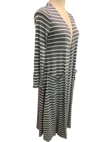 Size XS LulaRoe Sarah Cardigan Duster Long Gray White Pockets