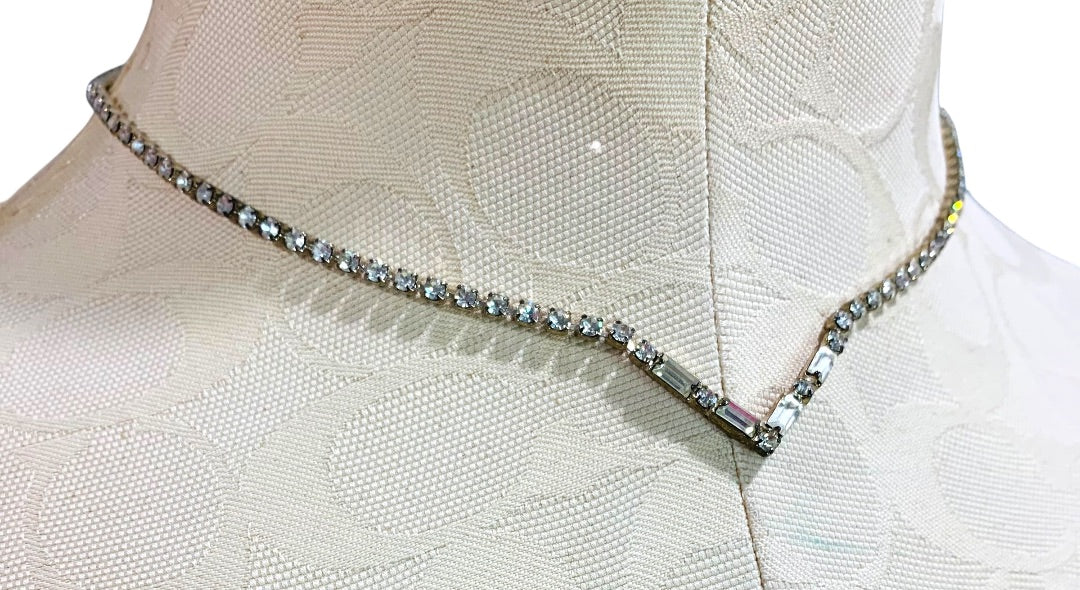 Vintage Rhinestone V Shape Necklace 15 Inch Silvertone Foldover Clasp