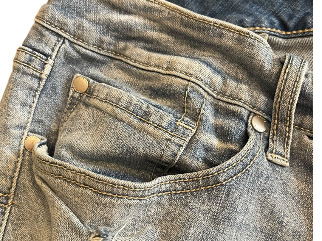 Size 24W Universal Thread Distressed Denim Shorts Plus Size Cuffed Womens Jean
