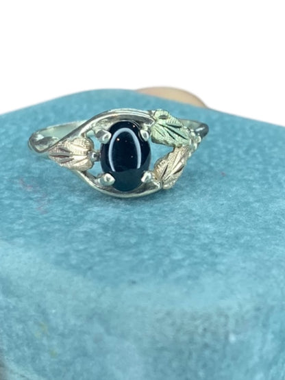 Vintage Sterling Silver 925 Black Onyx Ring Leaf Design Size 7 Black Hills Gold Hallmark