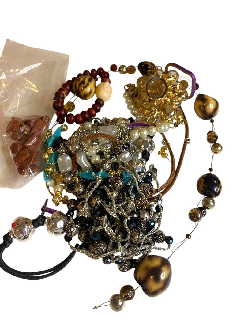 Lot H of Broken Scrap Assorted Jewelry Pieces Crafting Art 12.1 ounces