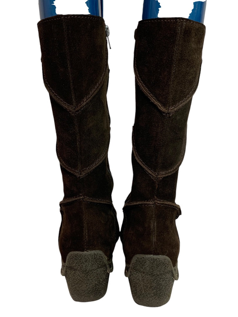Size 39 (Size 8) Elle Womens Brown Boots Pieced Suede