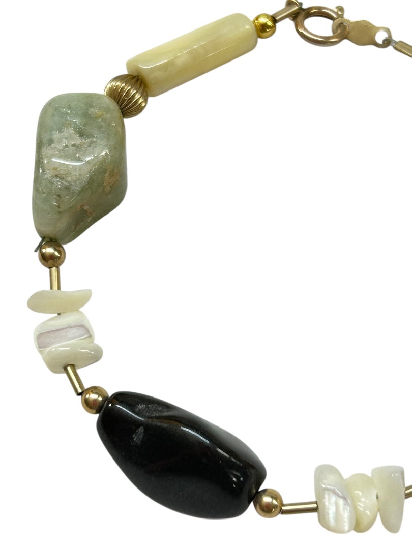 Stone Beaded Bracelet Agate Mother of Pearl 7.5 Inch Spring Clasp