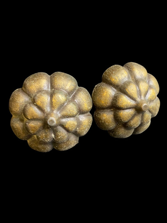 Set of 2 Brass Pumpkin Style Floral Drawer Pull Knobs 37mm 1.4"
