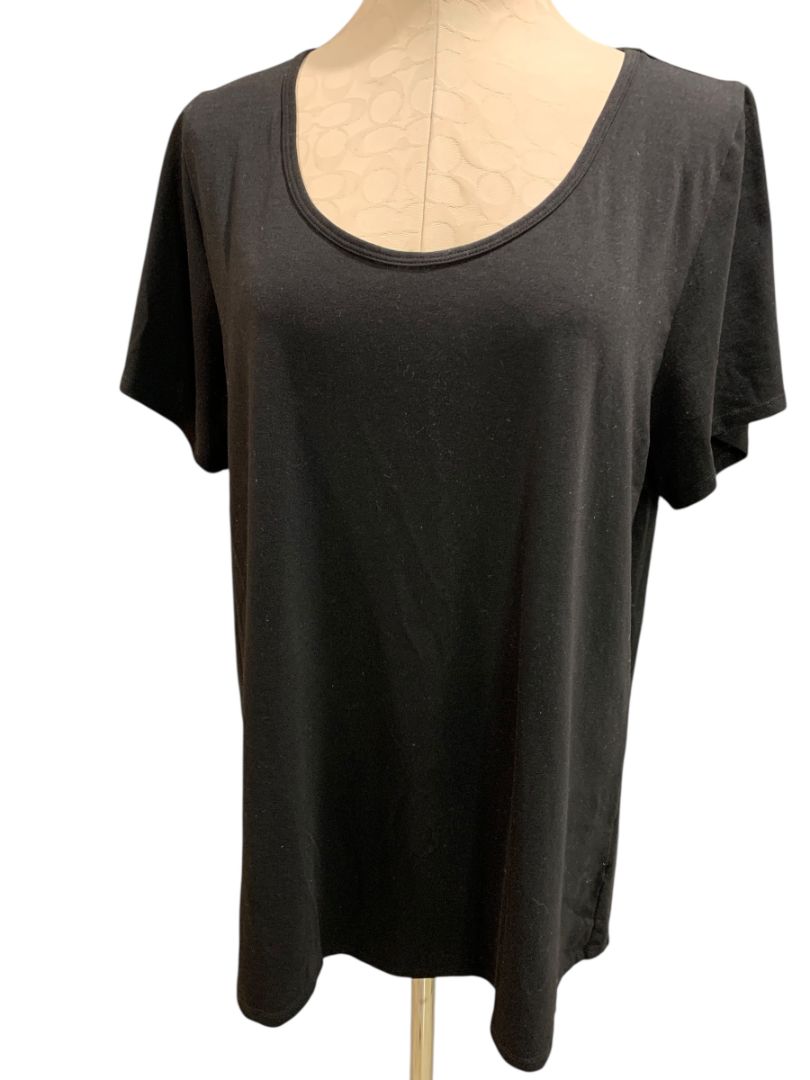 Size 2XL LulaRoe Black Scoop Neck Womens Short Sleeve Tshirt Tunic