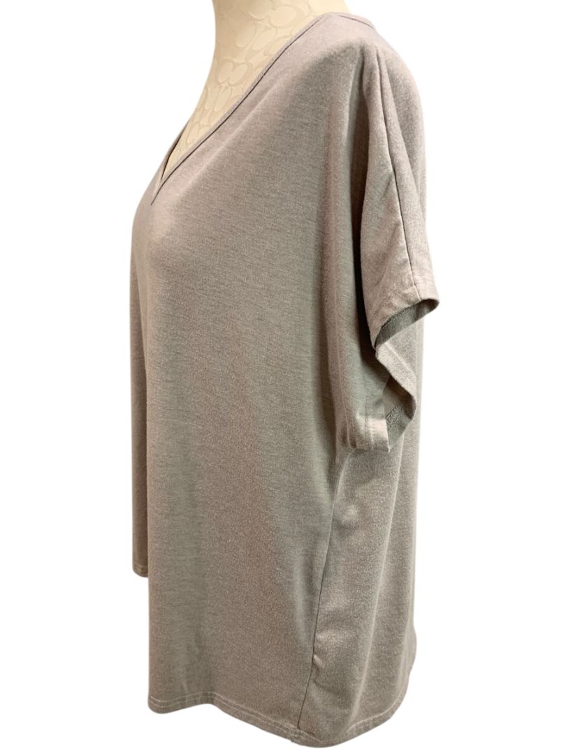 Size 1XL Womens Taupe V-Neck Short Sleeve Tshirt Loose Fit