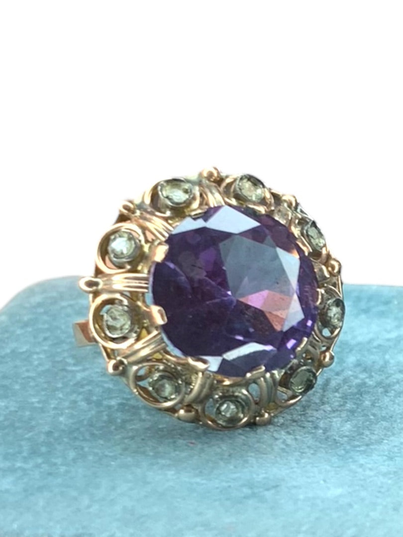 Size 6.5 Vintage Signed MKA 8 Ring 10K Yellow Gold Intricate Design Round Synthetic Stone