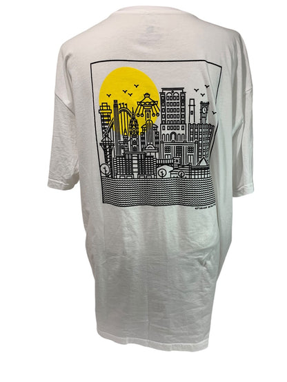 3XL Erie Apparel Mens White Tshirt Souvenir Cityscape Back Front Graphics