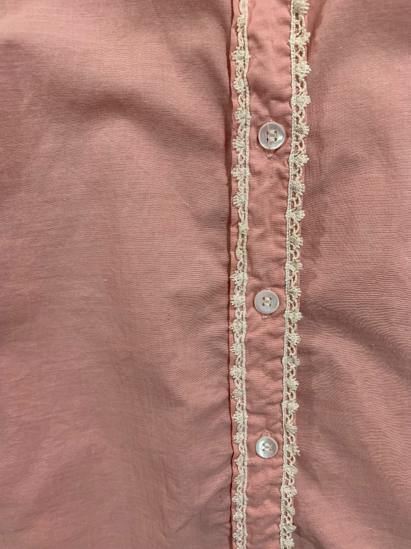 Medium Vintage 1950s Pink Button Up Shirt Lace Trim French Cuff