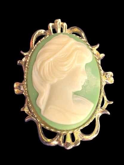 Vintage Signed Gerrys Brooch Pin Cameo White on Green Goldtone 2.25" x 1.5"