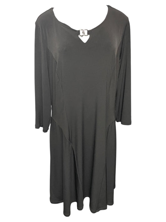 Large Susan Graver Pull Over Liquid Knit Enamel Detail Dress Blacck