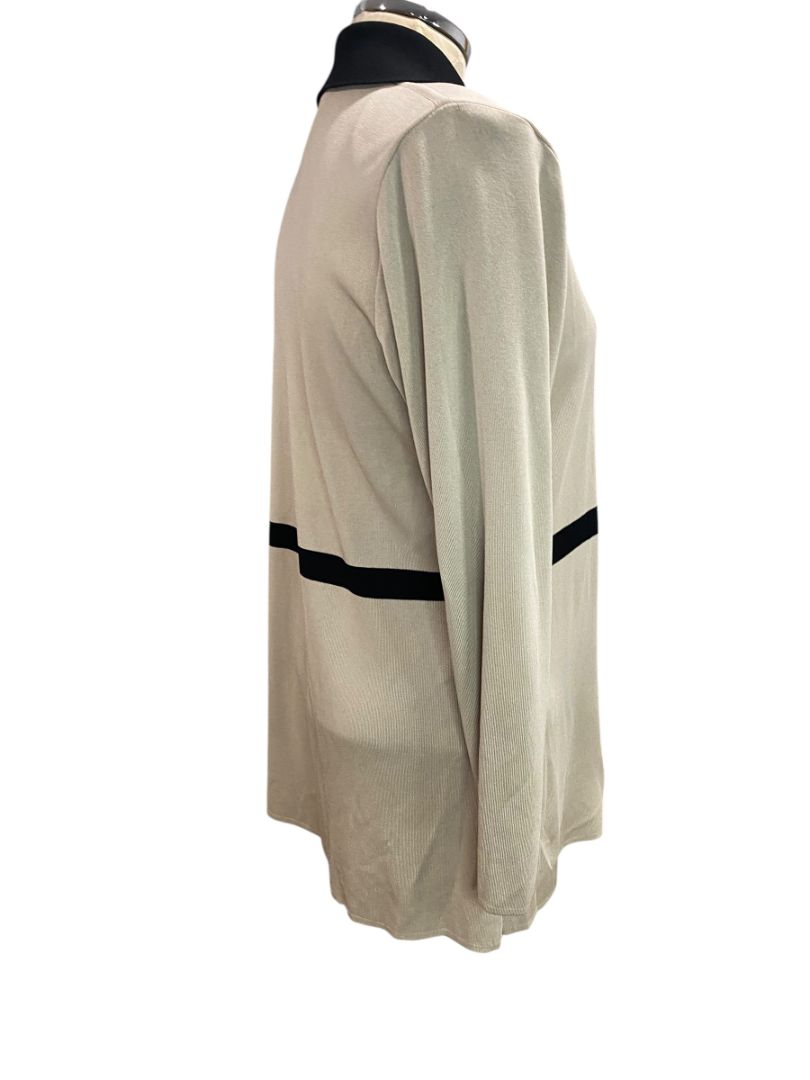 Medium exclusively Misook Tan Black Jacket Lapels Lagenlook