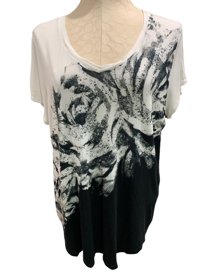 XL Simply Vera Wang Womens Soft V-Neck Tshirt Black White Floral