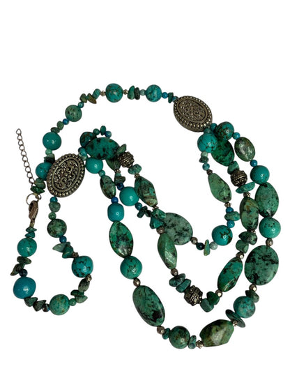 Silvertone and Green Beaded Necklace Snake Chain 17-22 Inch Lobster Clasp