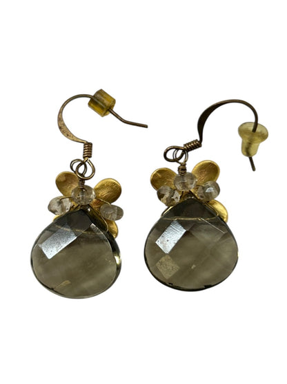 Goldtone Fish Hook Earrings Flower Pierced 1.4 Inch Drop Dangle