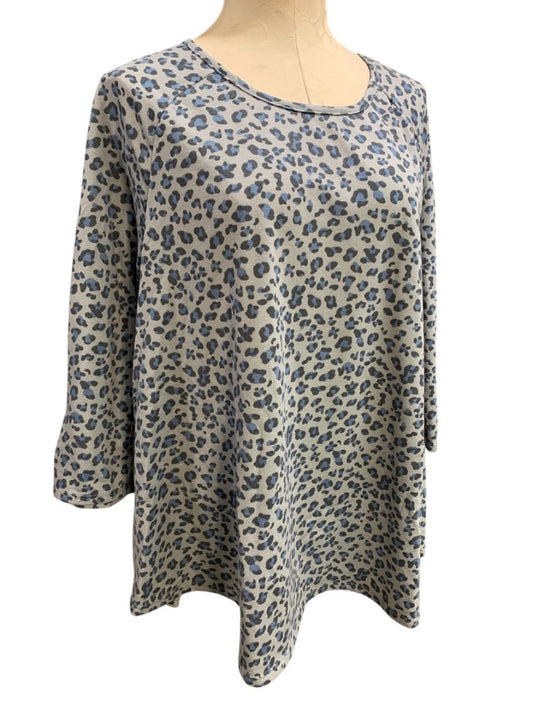 Size 1X Kim & Cami Leopard Print 3/4 Sleeve Top Shirt Gray