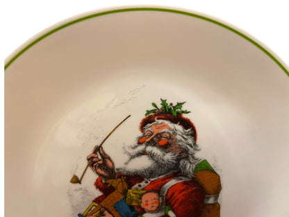 10" Corning Designs Santa with Pipe Plate Green Trim