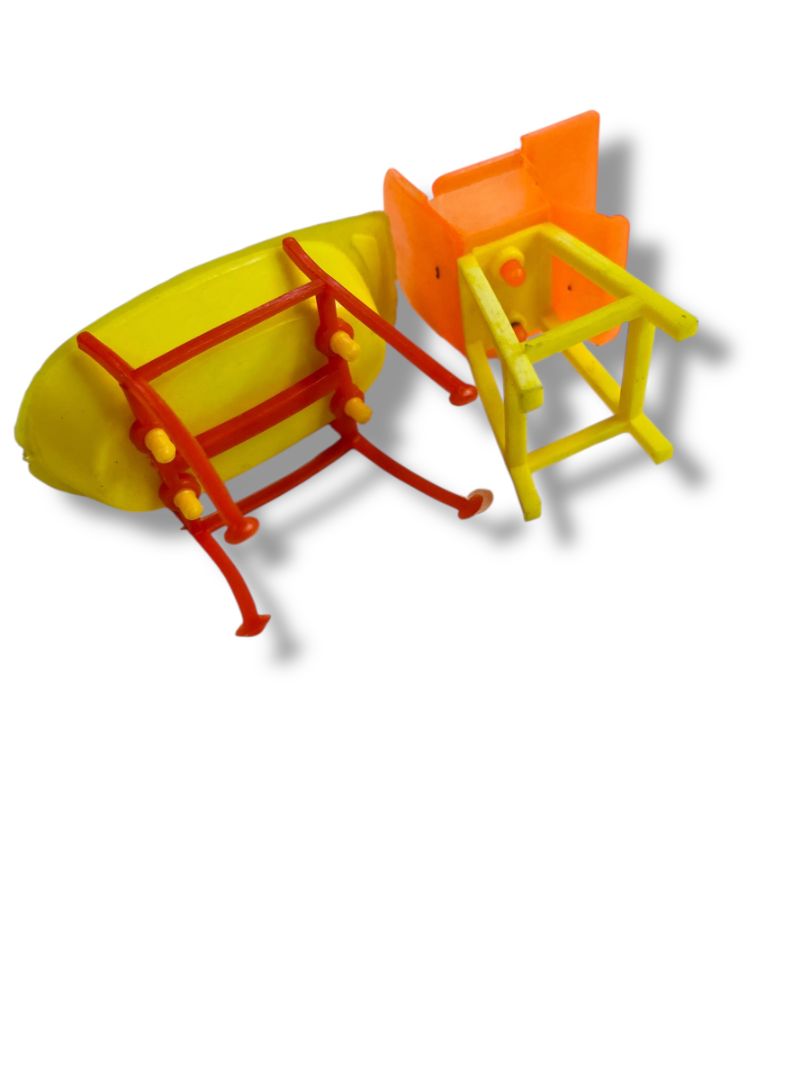 Vintage Dollhouse Miniature Plastic Baby Tub Highchair 2"