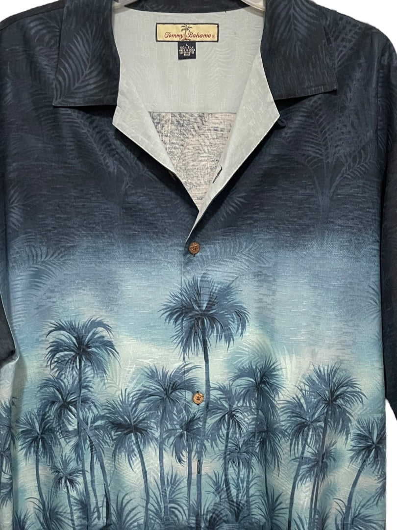 Large Tommy Bahama 100% Silk Button Up Short Sleeve Palm Tree Shirt Blue