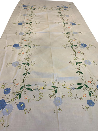 Vintage Embroidered Applique Tablecloth Floral 64 x 100 Inches Table Linen