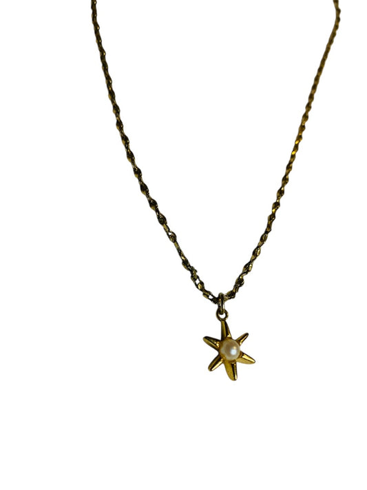 Goldtone Necklace 15.5 Inch Star Pendant Pearl Inset Delicate