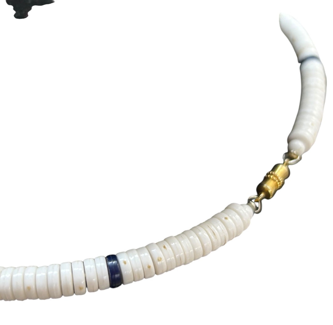 Vintage Red White Blue Barrel Clasp Necklace 15.5 Inch