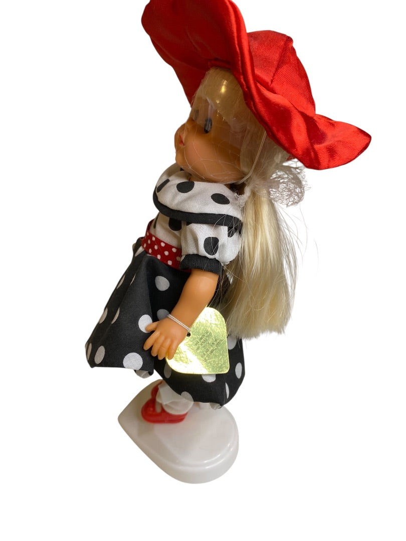 1984 Ginny Walks Spot by Vogue Dolls   8" with Stand 71429