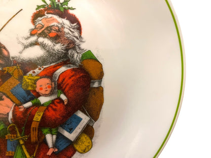 10" Corning Designs Santa with Pipe Plate Green Trim
